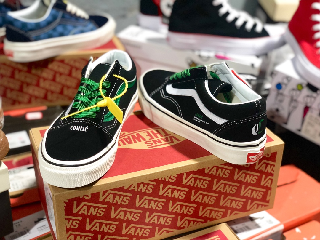 165 爆款来袭   Vans 万斯 Old School 硫化休闲运动板鞋