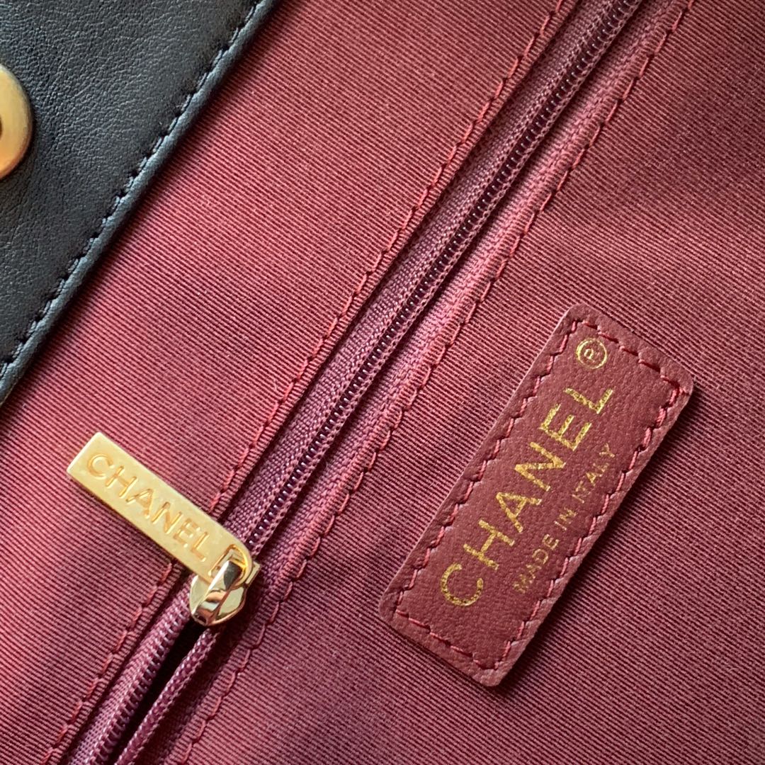 特级白金版 Chanel 小香2018徽章嬉皮包 9