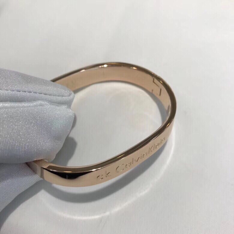 ❤️香港代购专柜正品 CK手镯  男女情侣款手环 欧美简约时尚．两个尺寸S码．M码P