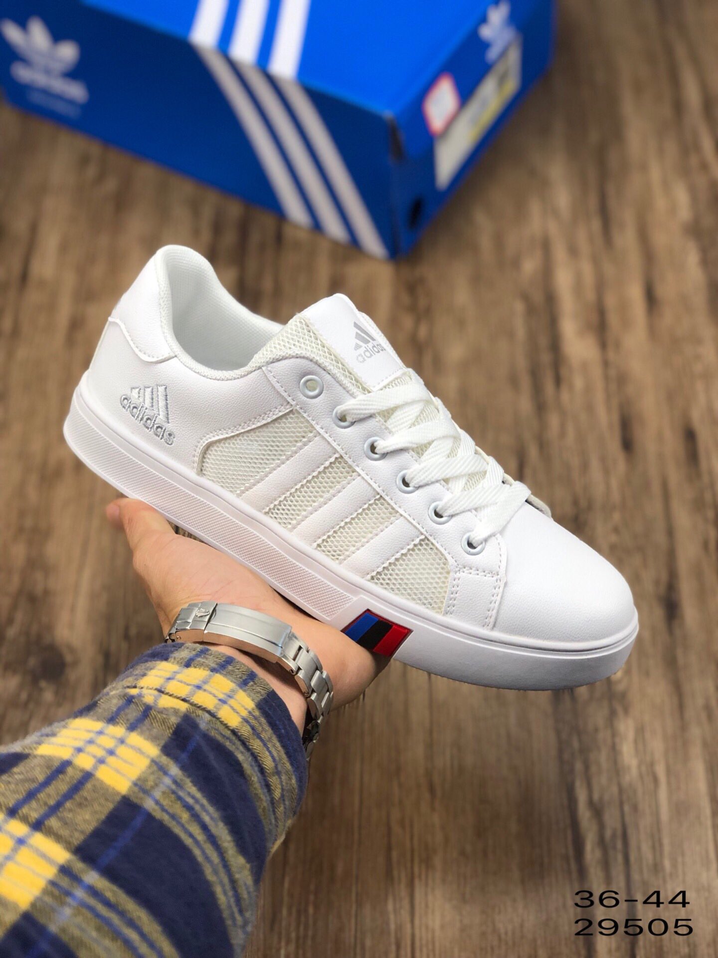 100阿迪达斯 MEN 皮面透气网面 镂空 透气 校园休闲文化板鞋