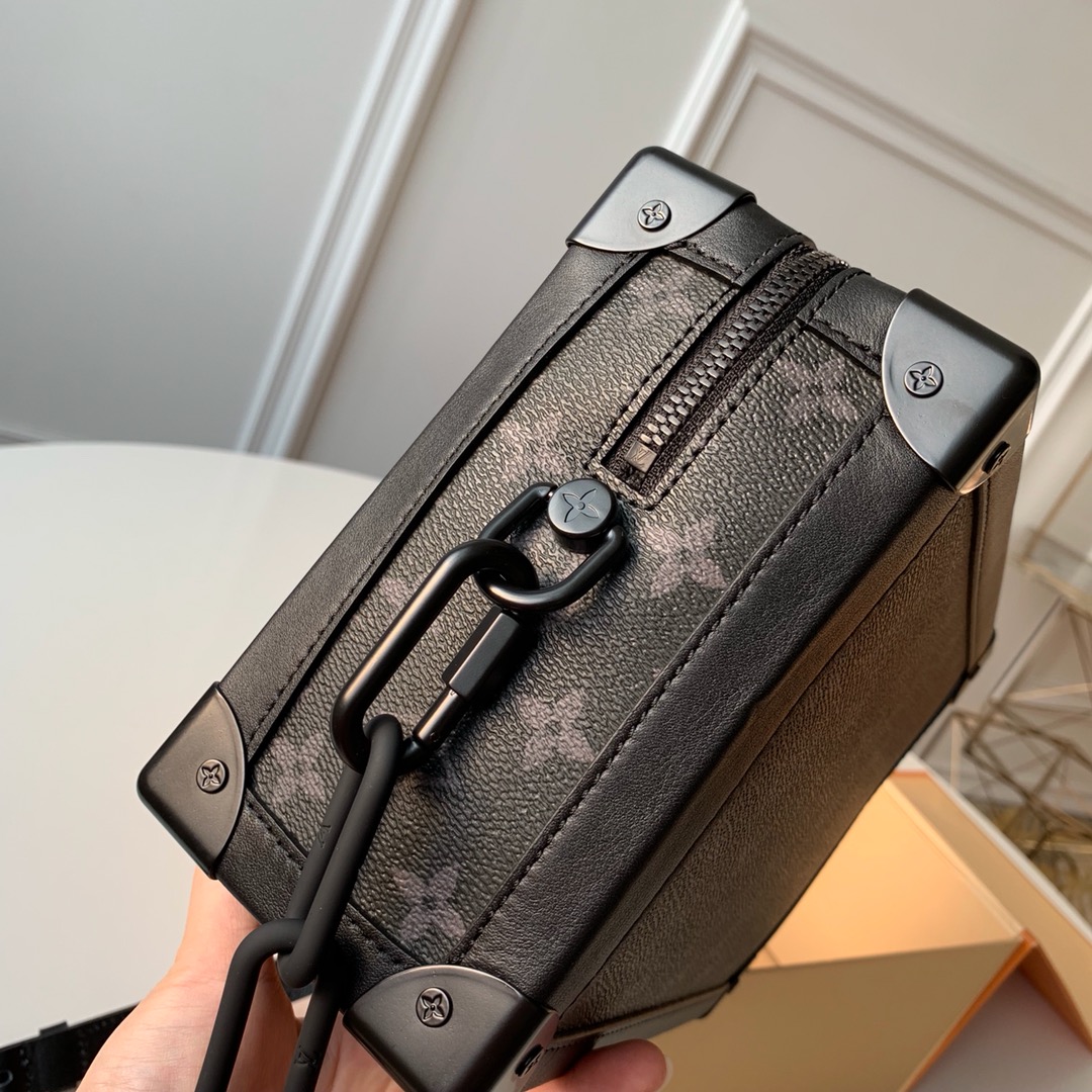Louis Vuitton LV SOFT TRUNK 链条包 M44730黑花