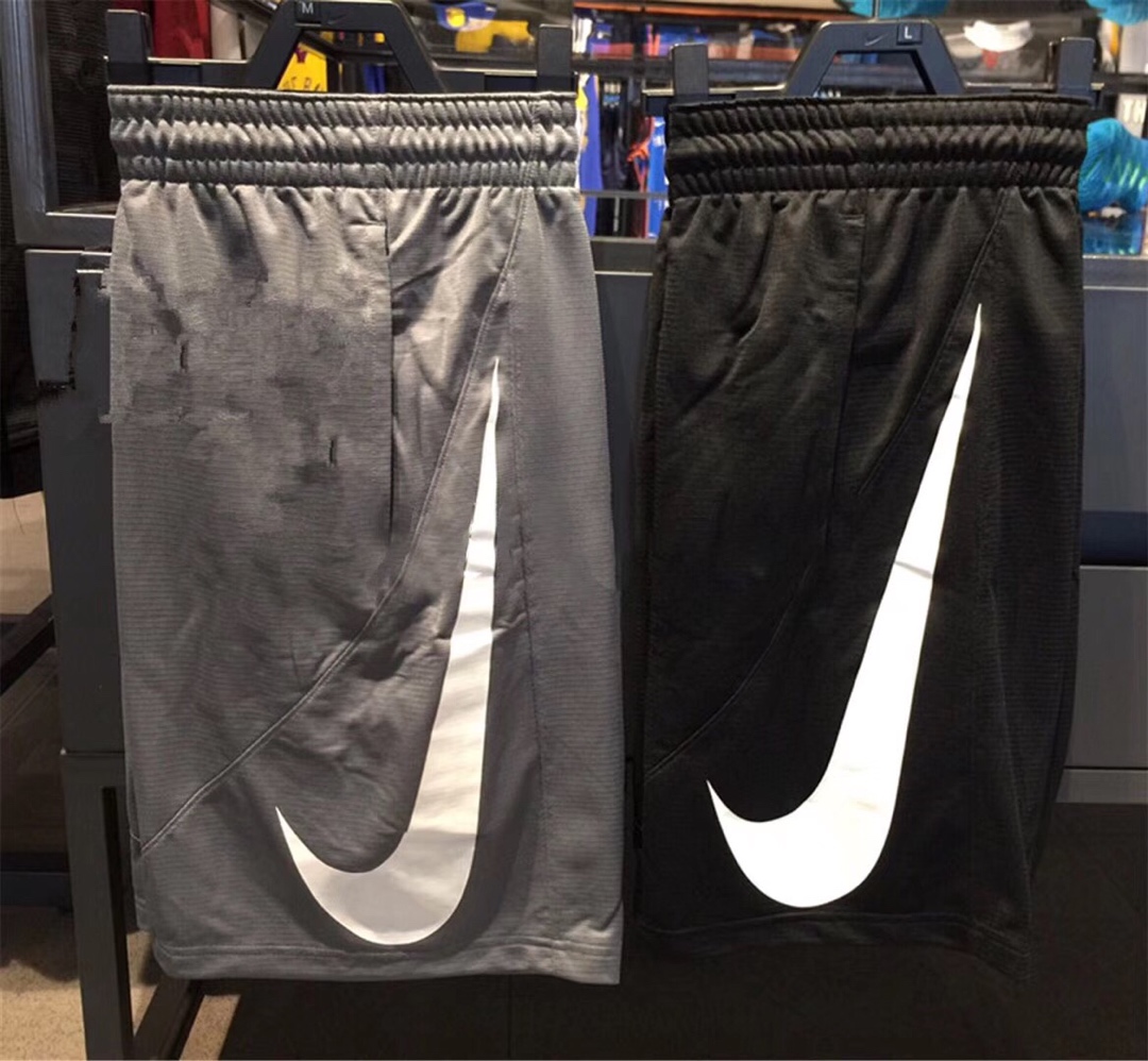 60 NIKE 耐克 大勾子LOGO 速干透气篮球运动短裤  市面最高版本