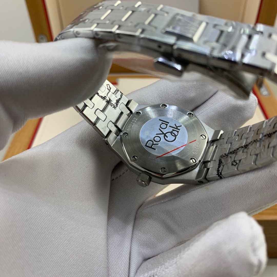 Audemars Piguet 皇家 AP爱彼15450系列腕表