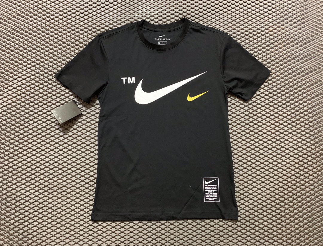 60 NIKE M NSW TEE，胸前大钩子 官网，专柜同步款 速干面料，黑白两色