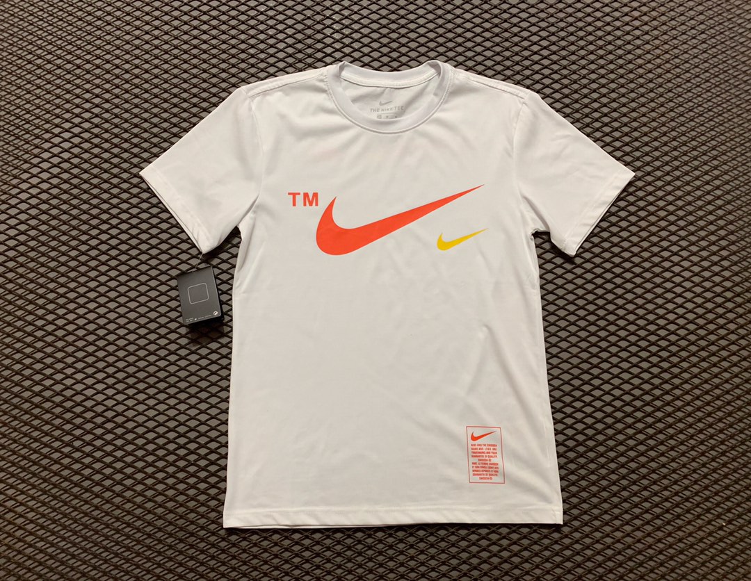 60 NIKE M NSW TEE，胸前大钩子 官网，专柜同步款 速干面料，黑白两色