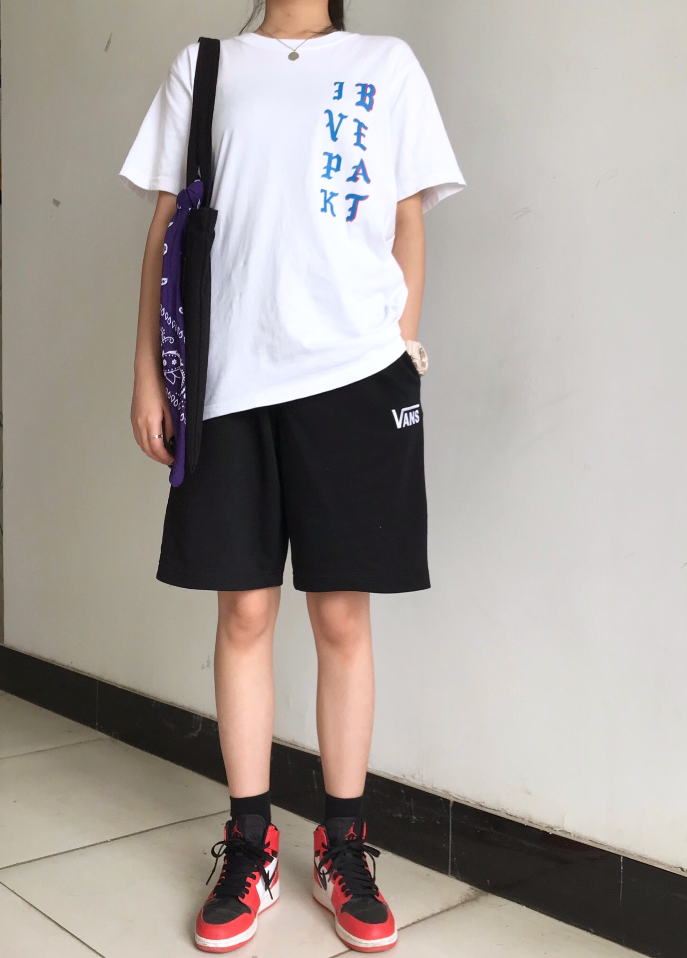 75 VANS联名限量款纯棉毛圈短裤  原厂出品