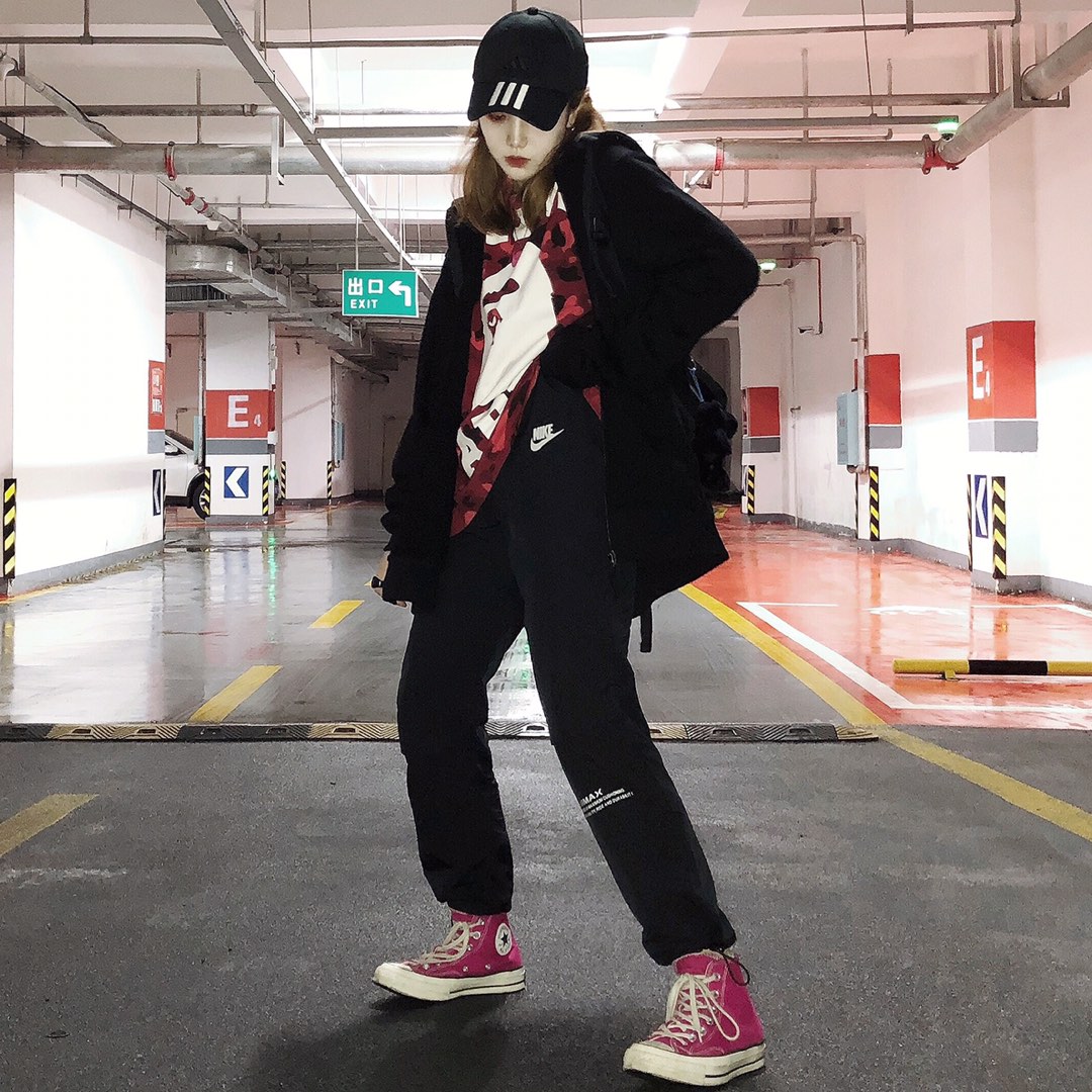 80 耐克Nike Air Max机能长裤 19ss专柜最新款机能长裤，区别以往机能长裤