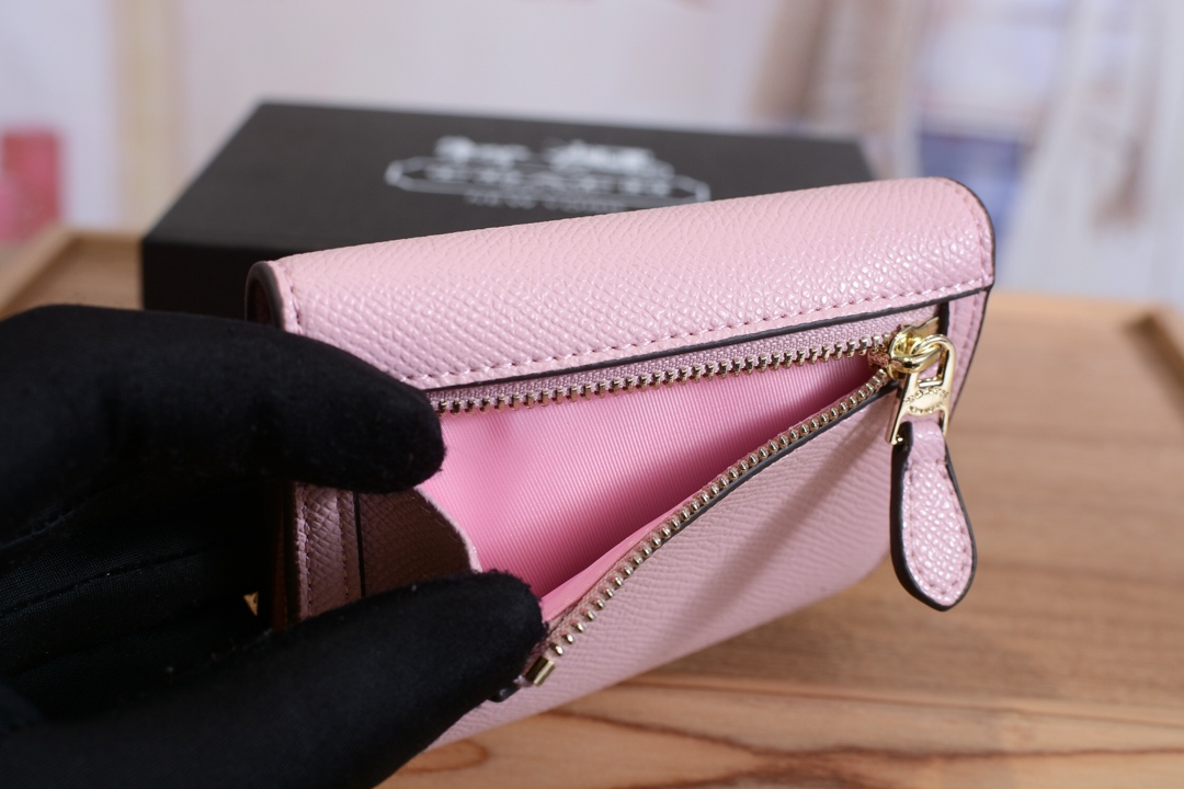 💰231 Coach/Conch 印 💰 💰 💰 💰 💰 Dimensions: 11* 9.5 cm - 图片 4