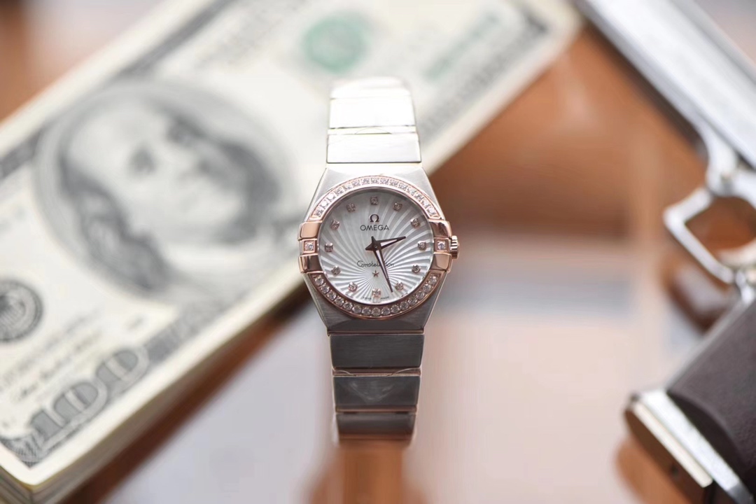 Omega 欧米茄星座系列女款腕表，直径:27mm