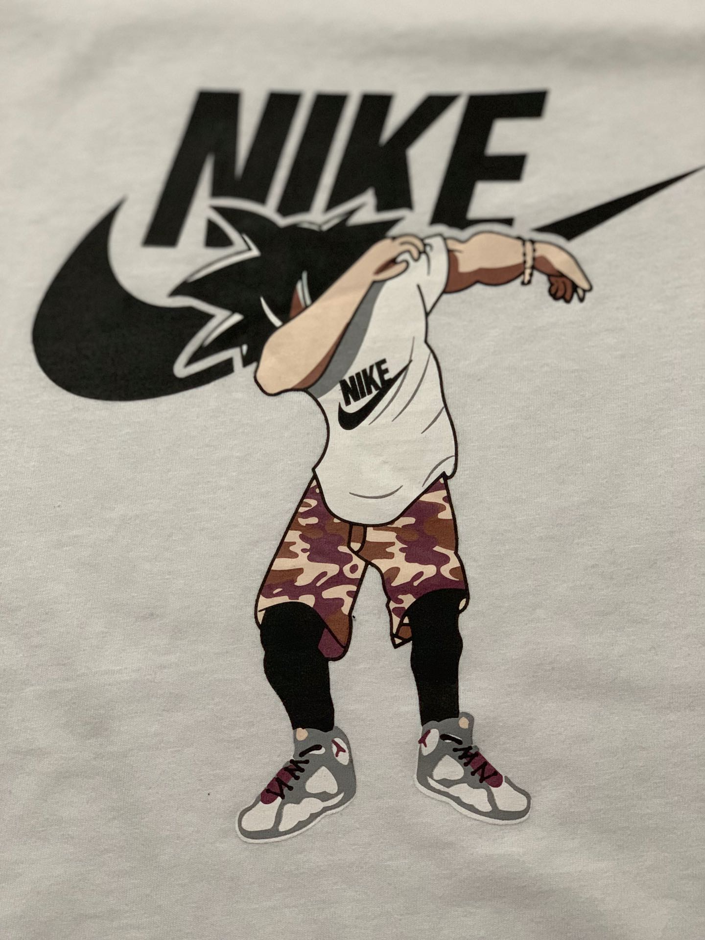 60 NIKE 悟空skr 短袖T恤 经典skr手势 配情侣超帅 黑白两色