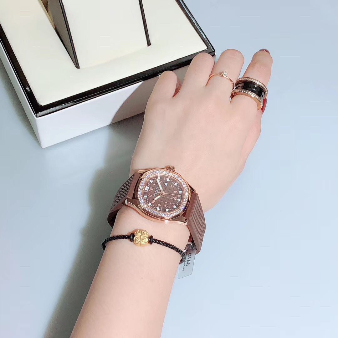Patek Philippe 百达菲丽女士Aquanaut系列