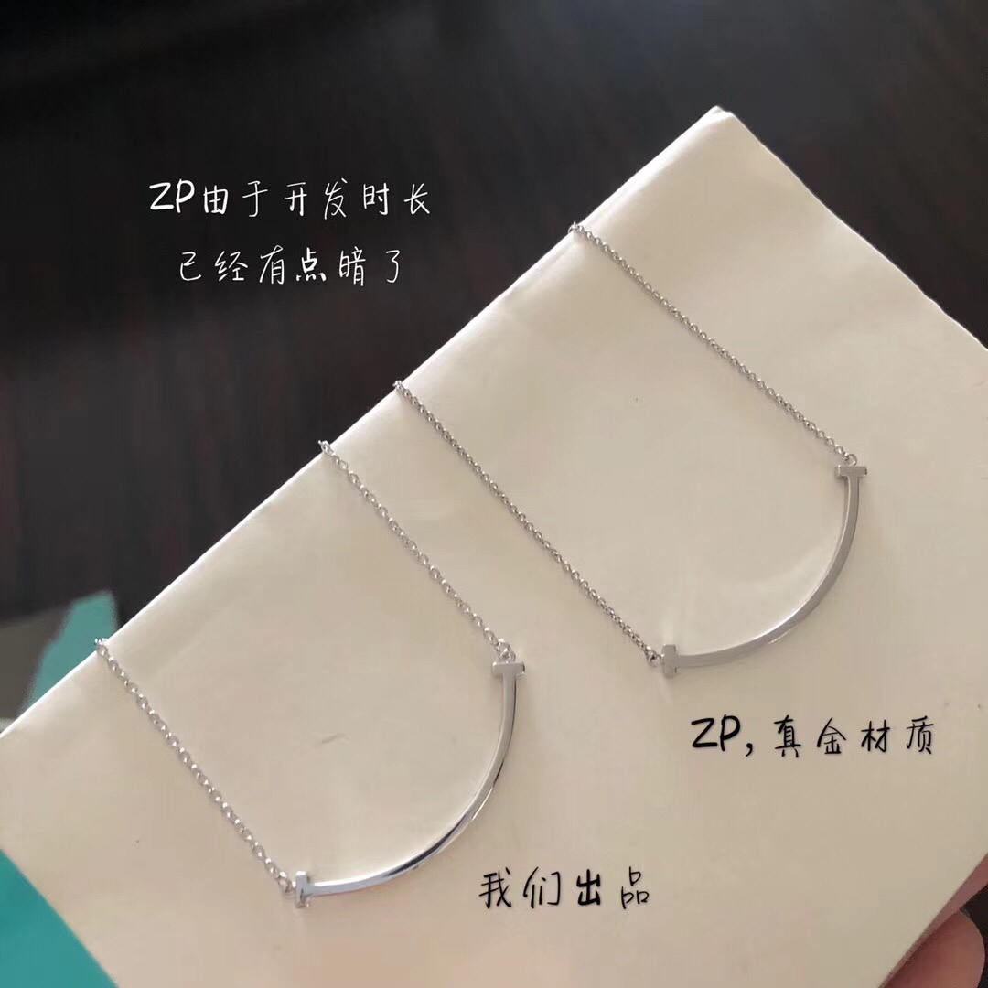 【精工灭世版】中号光面版 精工版本👼中号蒂芙尼 💕Tiff Co. 笑脸😊  双t 项链 款 出货！高级