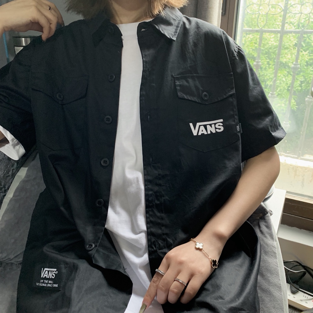 70 Vans/万斯滑板限定款工装衬衫短袖 定制薄款纯棉沙卡，舒适透气，版型宽松， 上衣，可内搭t恤