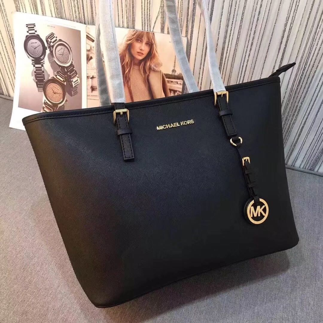 Michael Kors ～MK 购物袋 图片 黑色、深兰、 常年都有 出新款再多 此款始终都在
