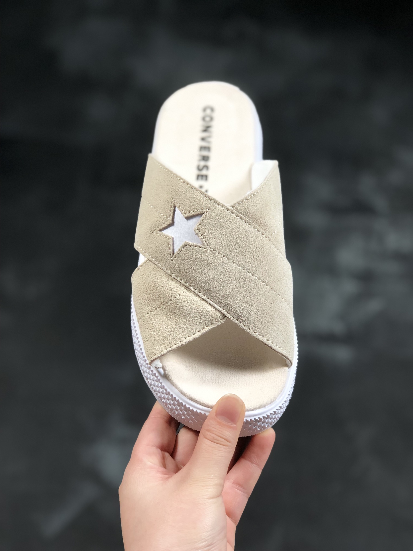 100 日本限定，百搭轻量材质 CONVERSE CV SANDAL STRAP 潮流匡威凉鞋拖鞋