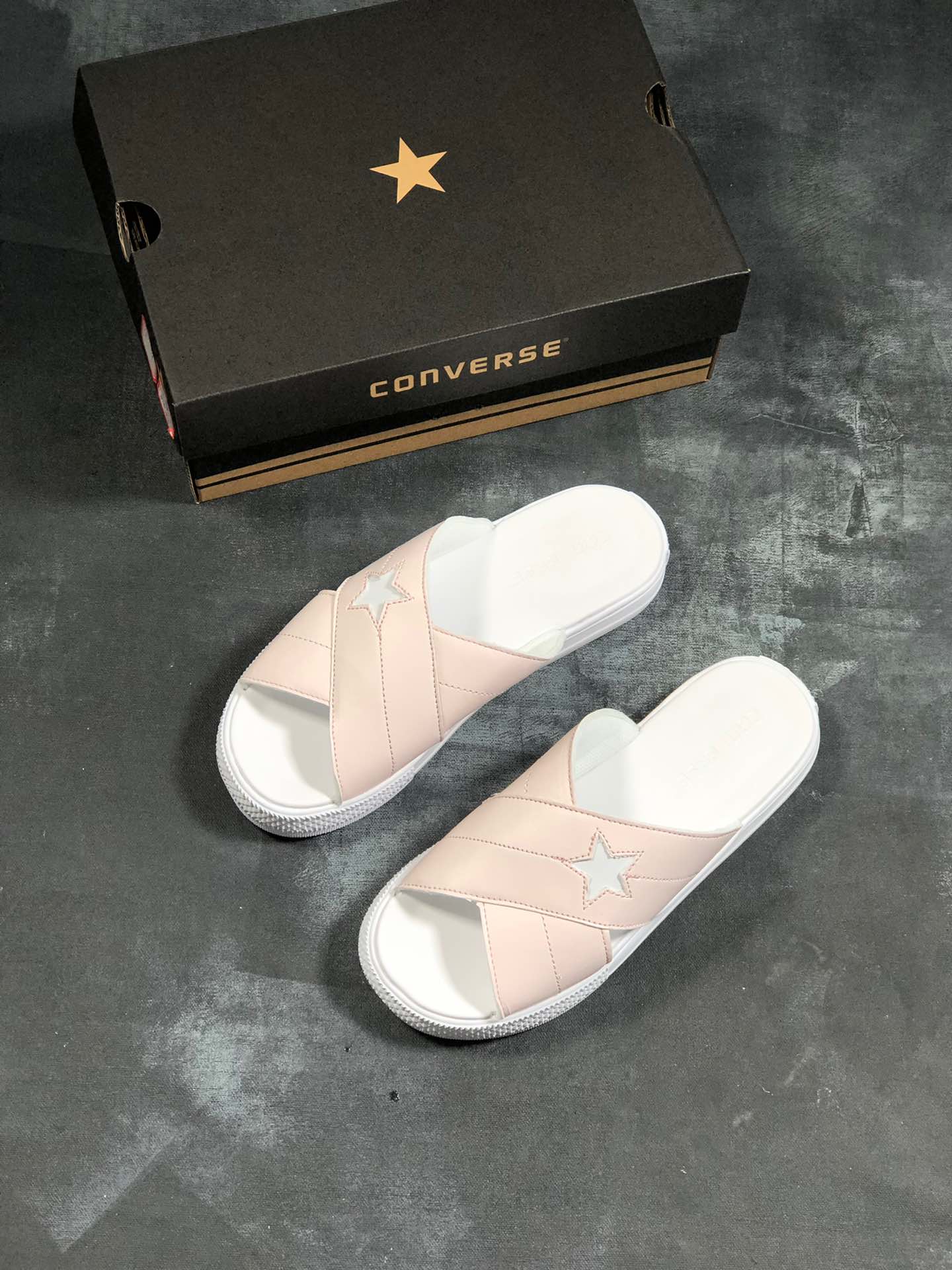 100  日本限定，百搭轻量材质 CONVERSE CV SANDAL STRAP 潮流匡威凉鞋拖鞋