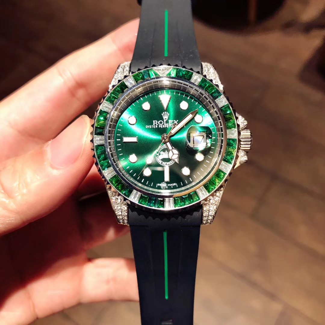 NO:154079,Rolex Submariner Panama Limited Memorial Watch is made to commemorate the return of the Panama Canal area. It has the Panama Canal totem on the surface. Therefore, the Panama Canal is known as the 