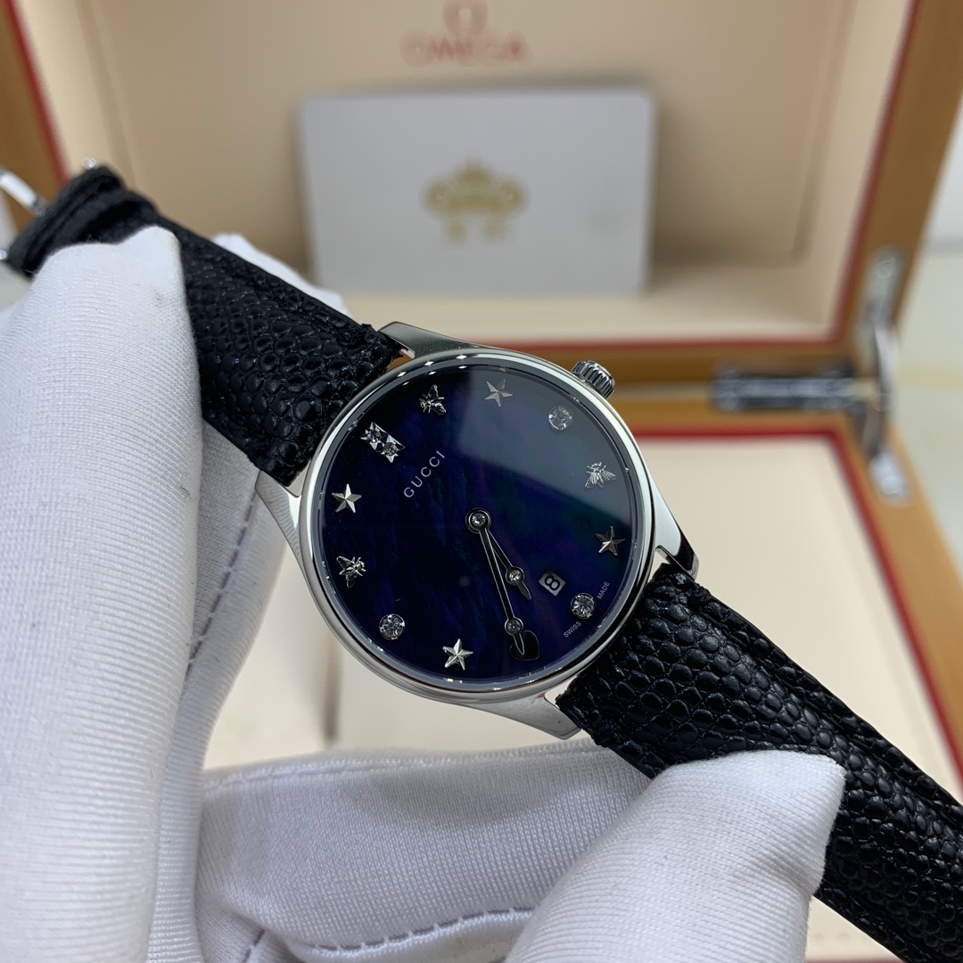 Gucci 皇家 古驰 小巧女款贝壳面腕表
