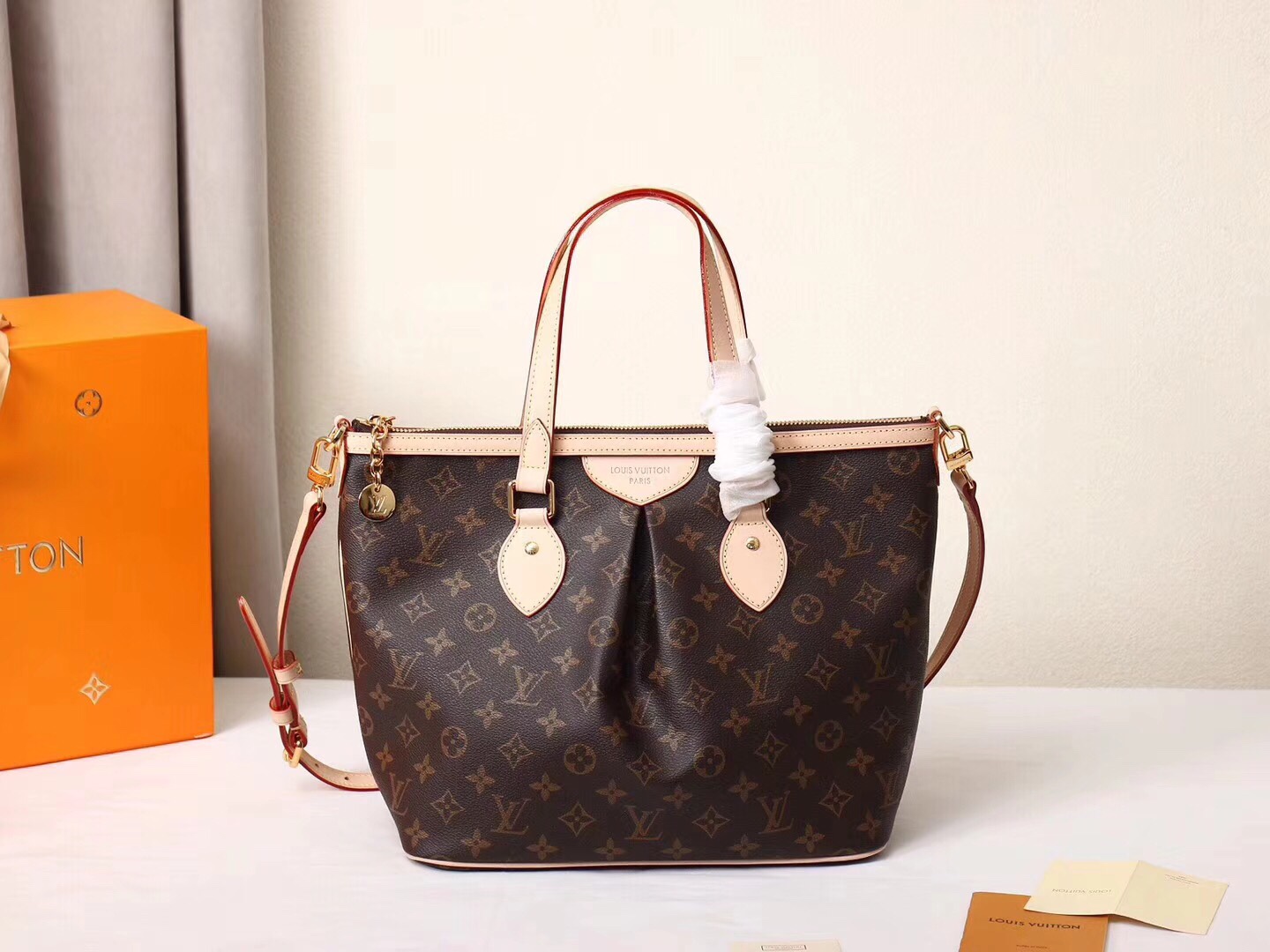 Louis Vuitton Crossbody & Shoulder Bags Monogram Canvas M40145