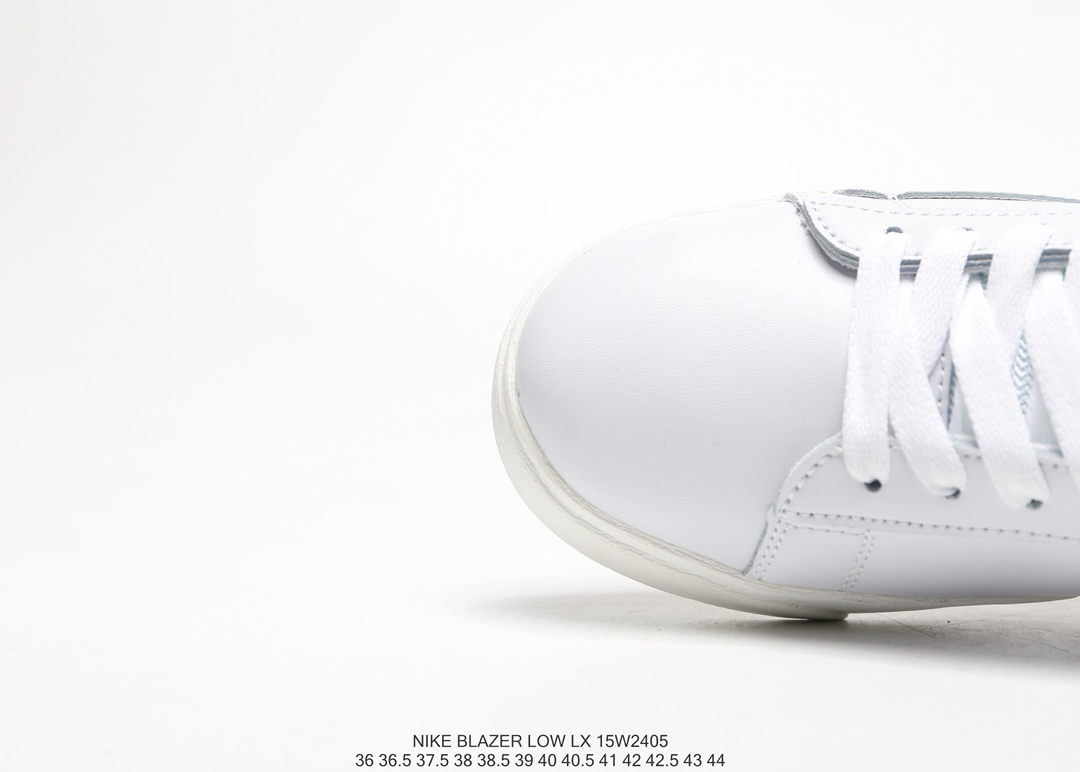 130<br />真标半码<br />NIKE BLAZER LOW LX 耐克开拓者果冻渐变钩闪亮复古休闲板鞋36-44