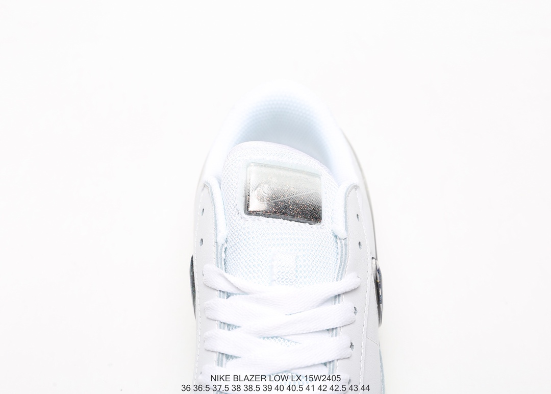 130<br />真标半码<br />NIKE BLAZER LOW LX 耐克开拓者果冻渐变钩闪亮复古休闲板鞋36-44