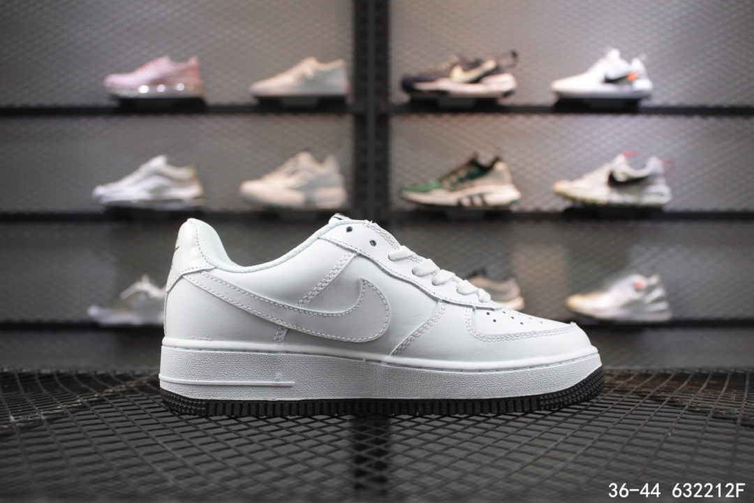 120<br />NIKE女AIRAF1耐克空军一号樱花粉笑脸低帮运动休闲板鞋 size：如图<br />编码：632212F