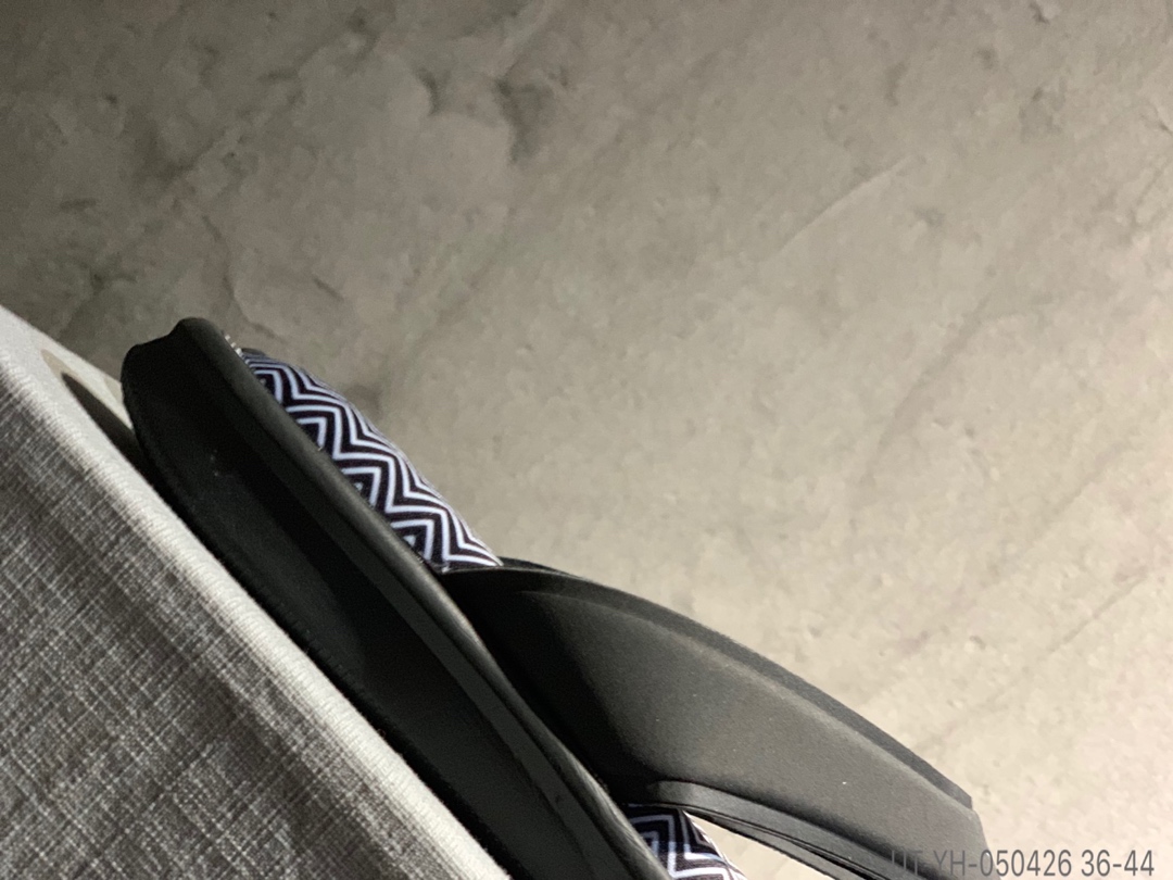 85 Nike Ultra Comfort Thong 耐克记忆海绵人字拖