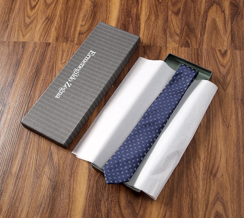 Ermenegildo Zegna Blue Floral Jacquard Silk Tie – Elegant Italian Design