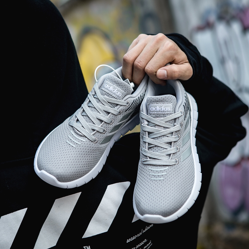 85阿迪达斯男女鞋2019春季新款运动鞋网面透气轻便休闲跑步鞋