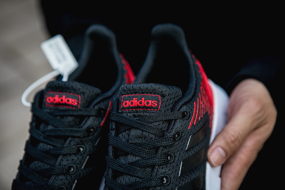 85阿迪达斯男女鞋2019春季新款运动鞋网面透气轻便休闲跑步鞋