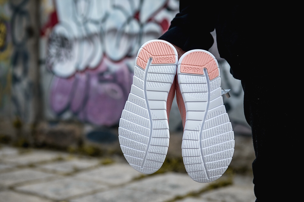 85阿迪达斯男女鞋2019春季新款运动鞋网面透气轻便休闲跑步鞋