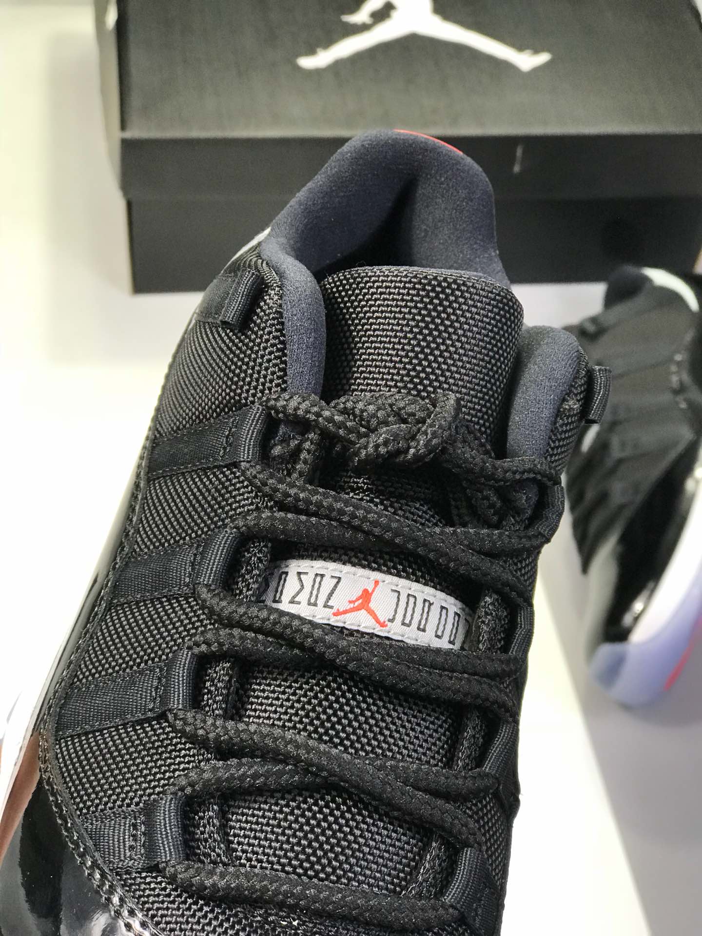 Air Jordan 11 Low Bred AJ11 黑红外线 原厂标 正品真碳纤 篮球鞋 528895-023 XLR