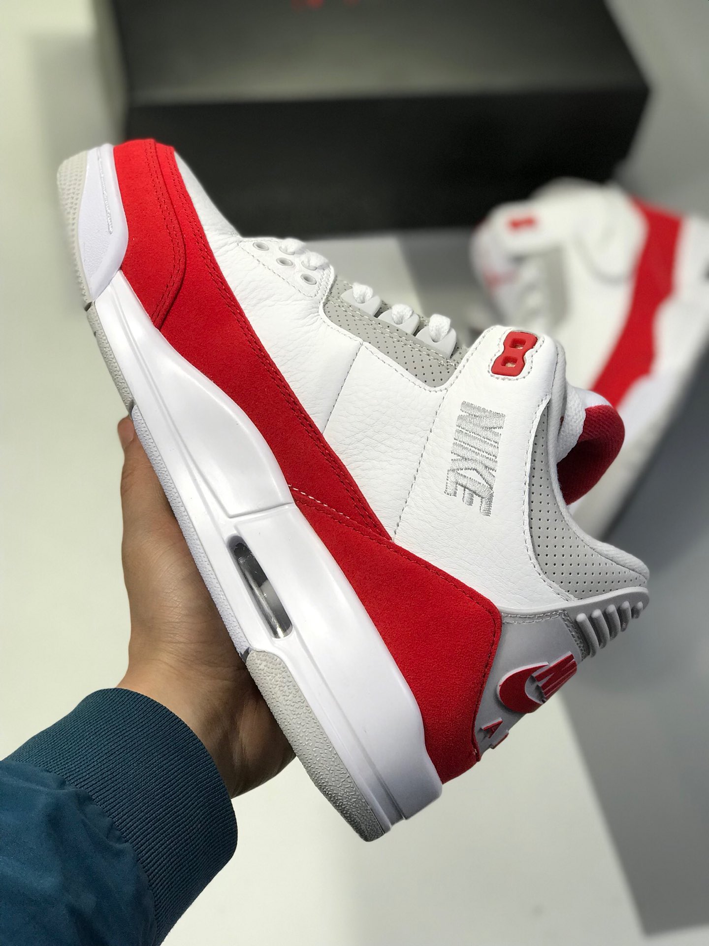 310 原价：370公司级 全头层 Air jordan 3 Tanker 白红 首次使用经典传神Jump man Logo