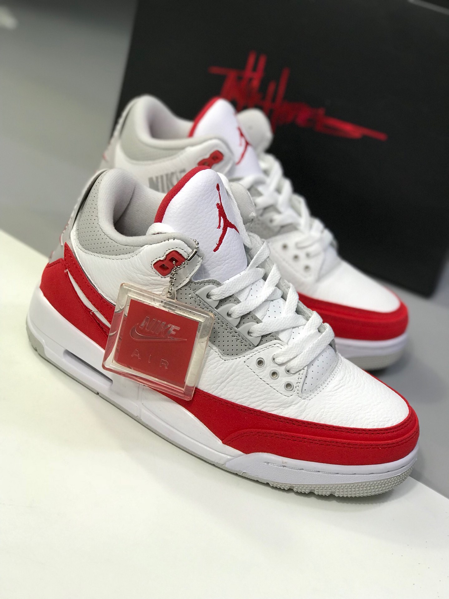 310 原价：370公司级 全头层 Air jordan 3 Tanker 白红 首次使用经典传神Jump man Logo