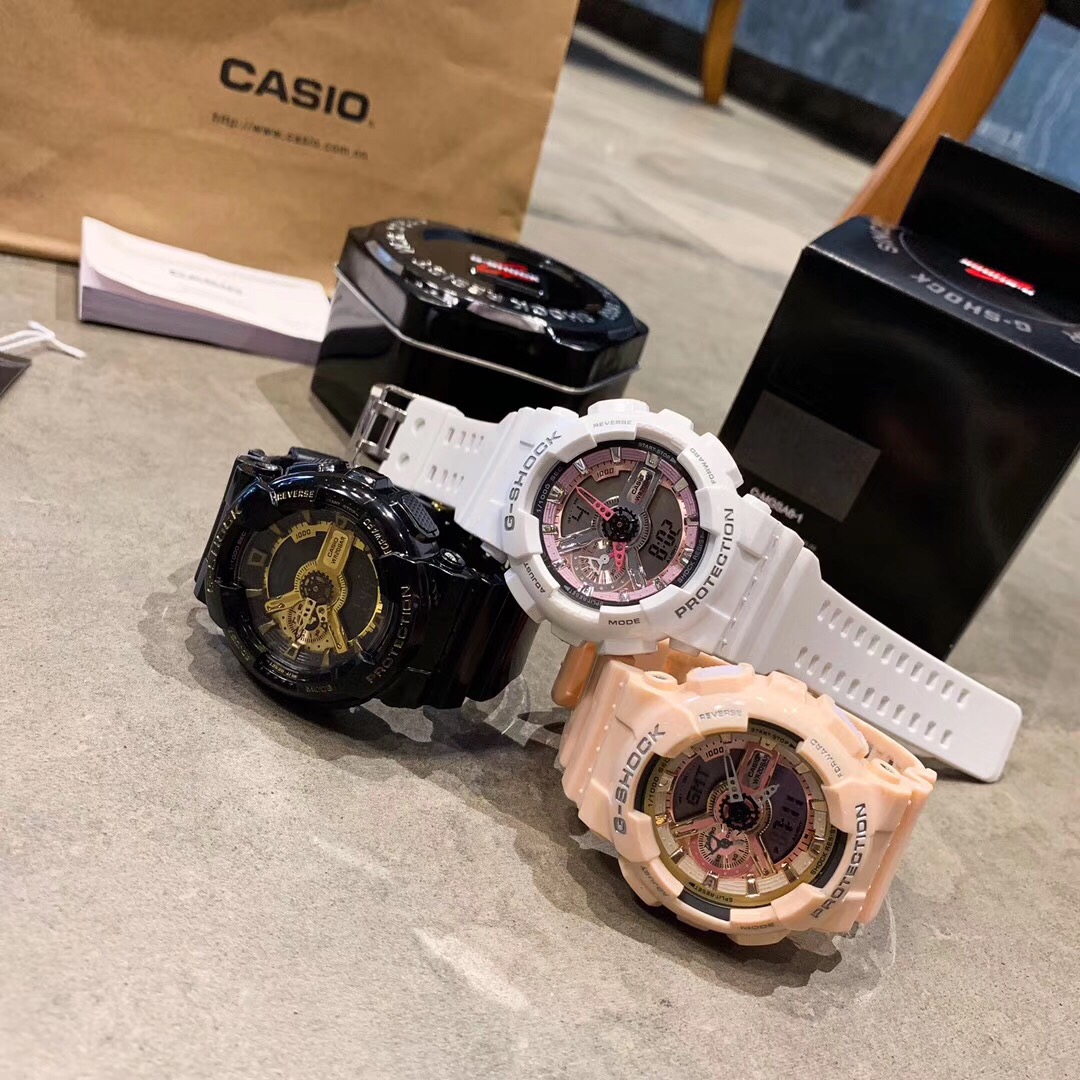 “Casio G-SHOCKGA: Fashionable Unisex Sports Watch in Black Gold and White” - 图片 7