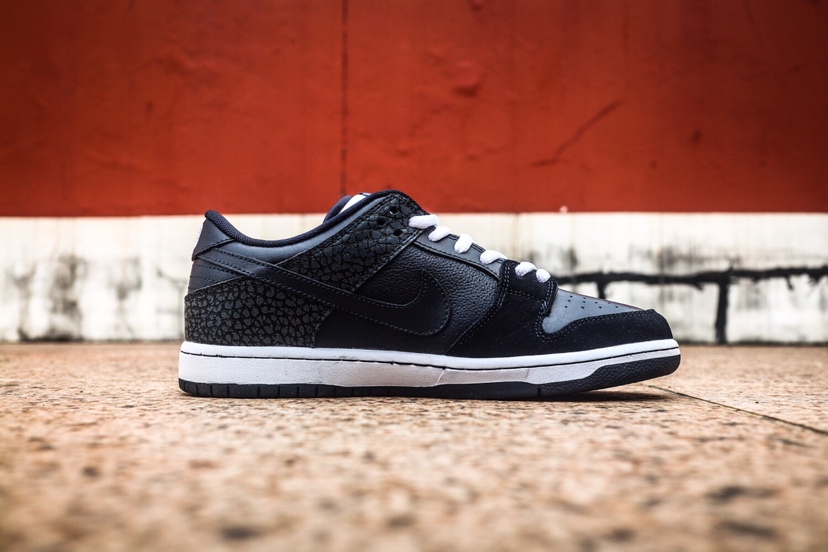 150纯原油蜡头层 Nike SB Dunk Low Verdy Girls Don't Cry 东京街头品牌联名 耐克滑板鞋 883232-442