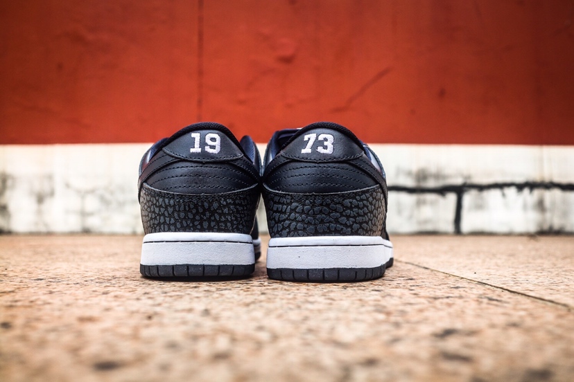 150纯原油蜡头层 Nike SB Dunk Low Verdy Girls Don't Cry 东京街头品牌联名 耐克滑板鞋 883232-442