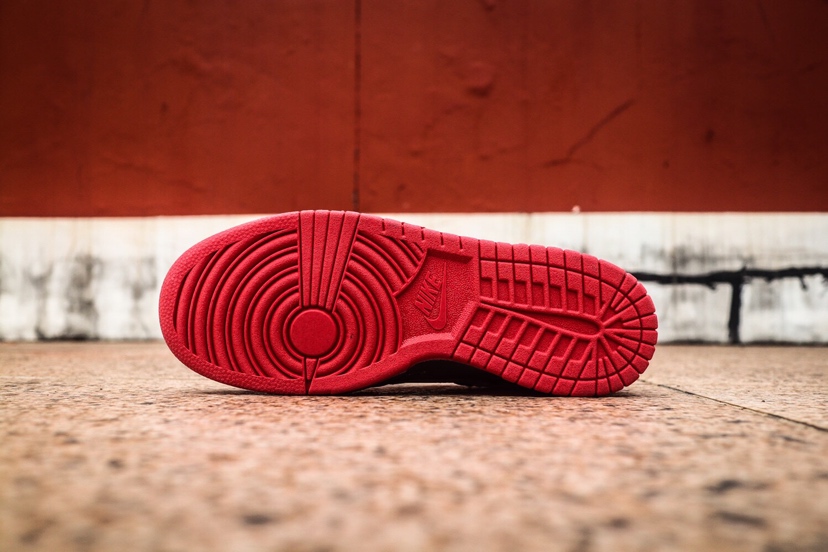 140公司级SB板鞋丹克 内置气垫耐克Nike Dunk Low Pro SB New York 和平鸽  304292-011