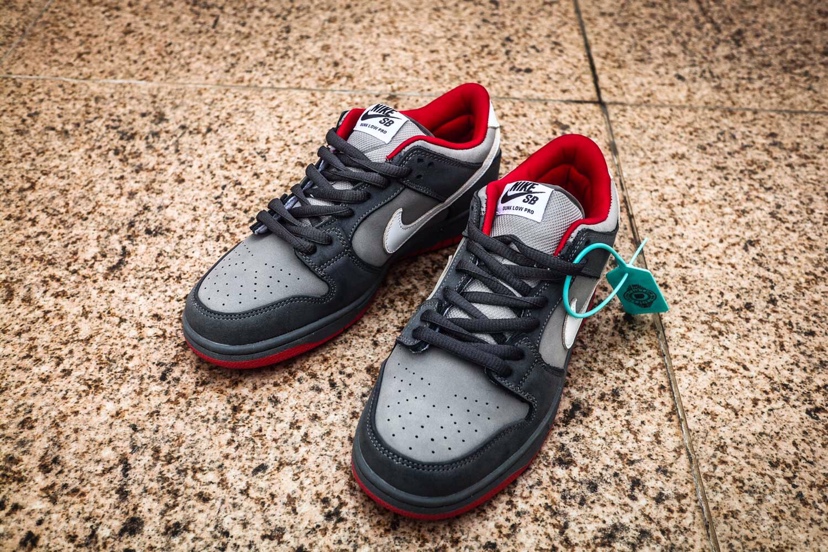 140公司级SB板鞋丹克 内置气垫耐克Nike Dunk Low Pro SB New York 和平鸽  304292-011