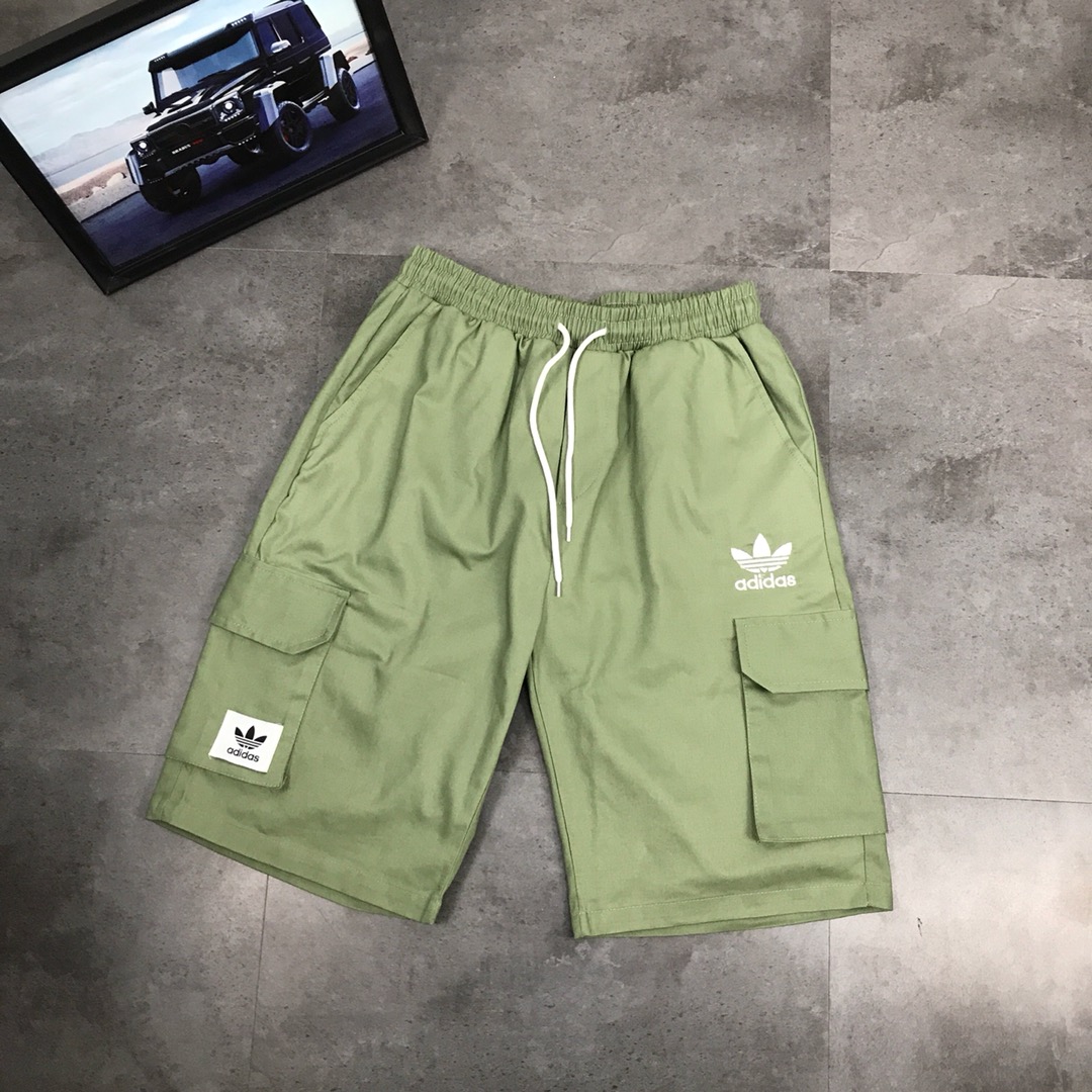 70 Adidas/阿迪达斯新款三叶草海外版贴标工装短裤  男女同款情侣款