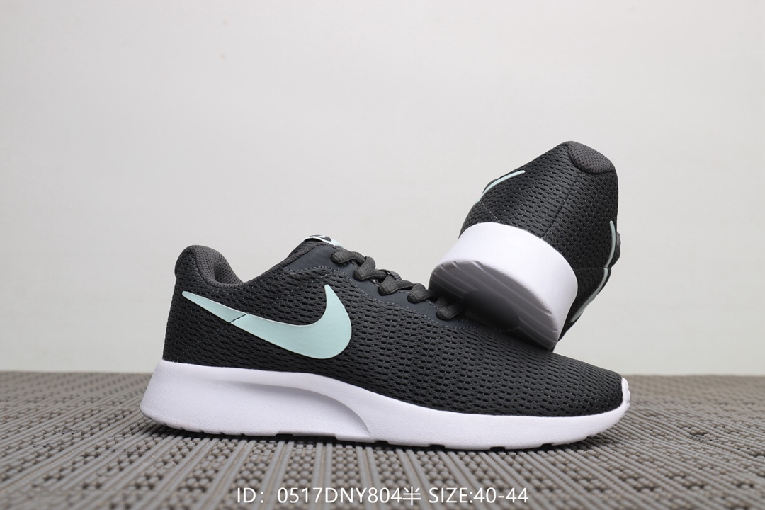 95  耐克Nike Tanjum 伦敦3代 带半码 男女款超轻透气休闲跑鞋！号码：40-45