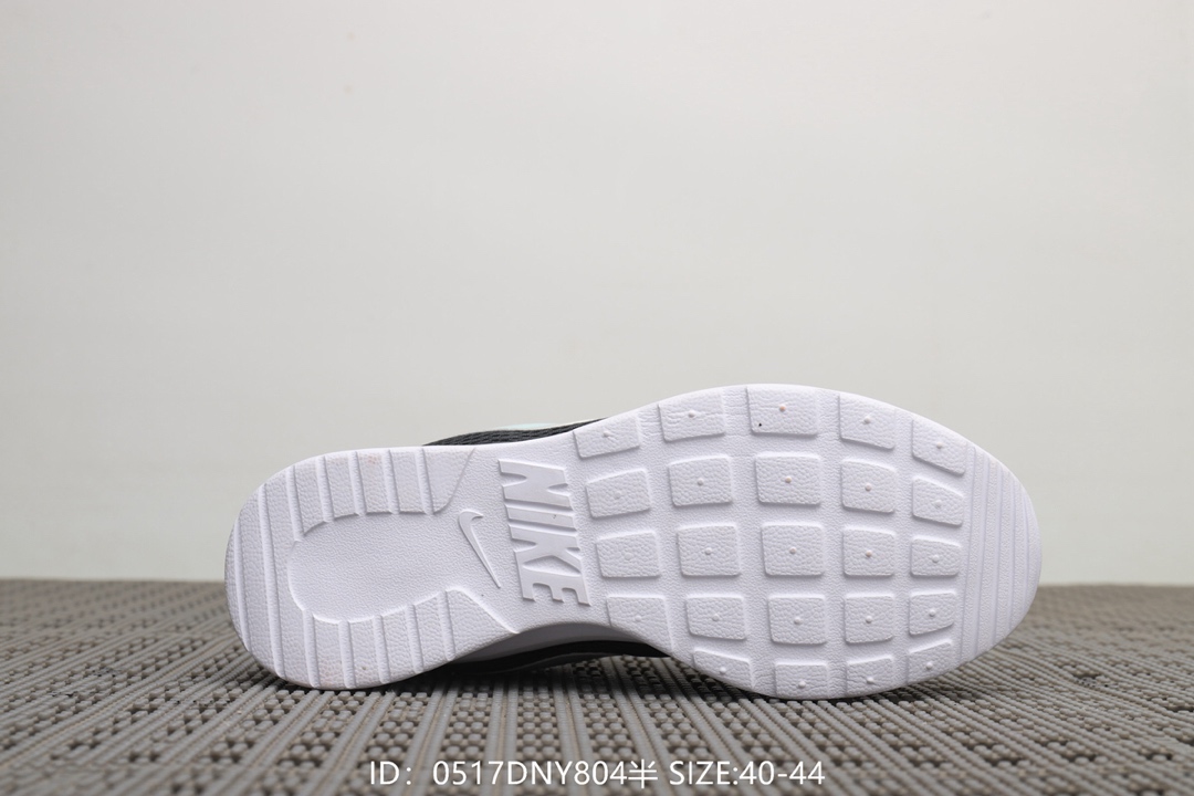 95  耐克Nike Tanjum 伦敦3代 带半码 男女款超轻透气休闲跑鞋！号码：40-45