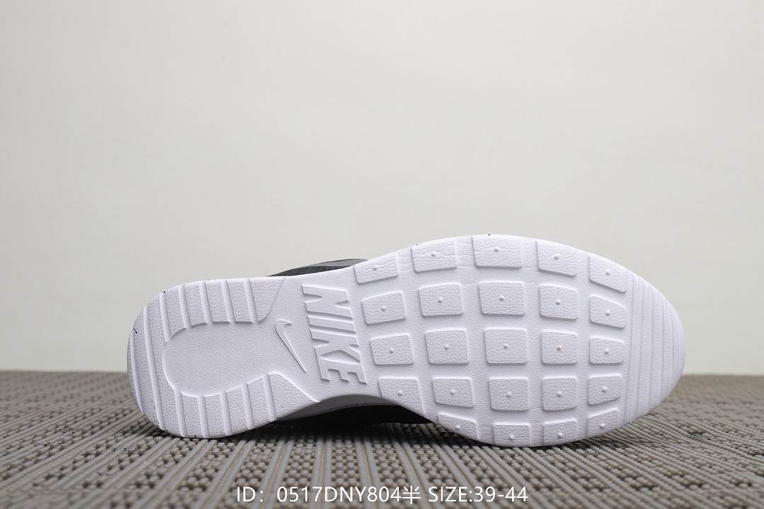 95  耐克Nike Tanjum 伦敦3代 带半码 男女款 超轻透气休闲跑鞋！号码：39-45