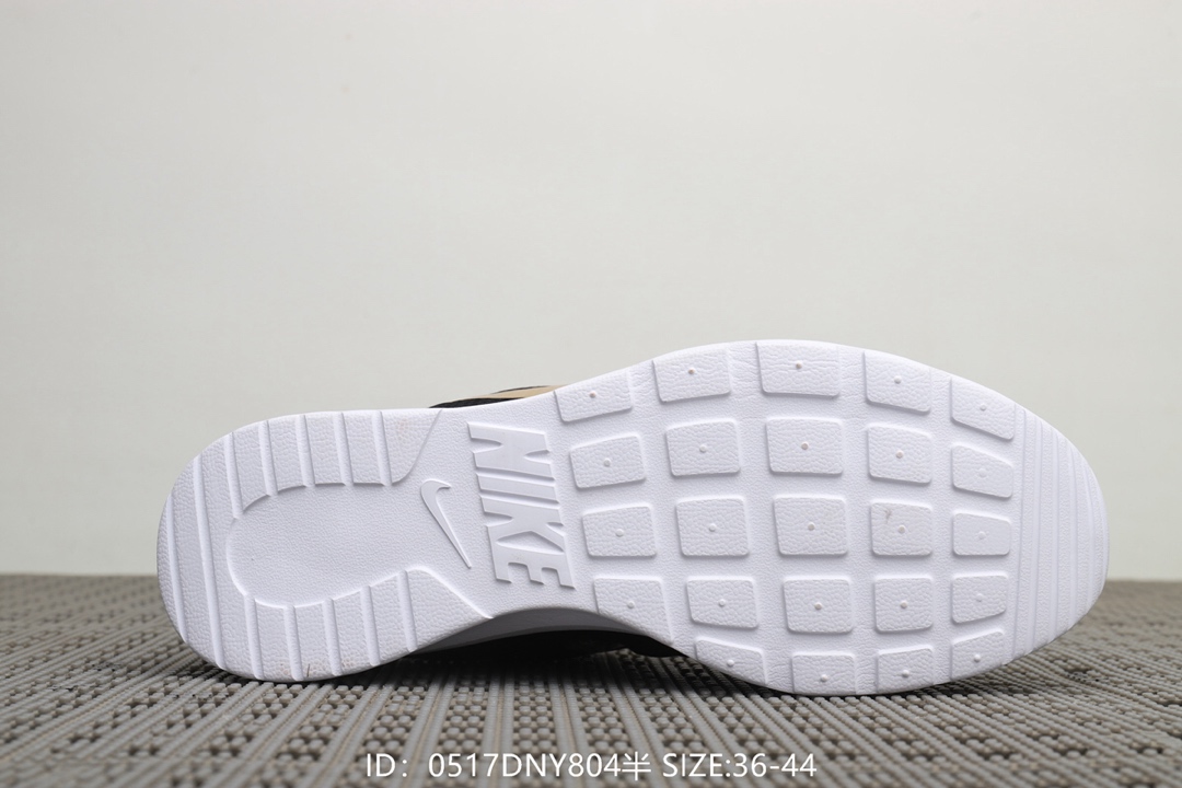 95  耐克Nike Tanjum 伦敦3代 带半码 男女款 超轻透气休闲跑鞋！号码：39-44
