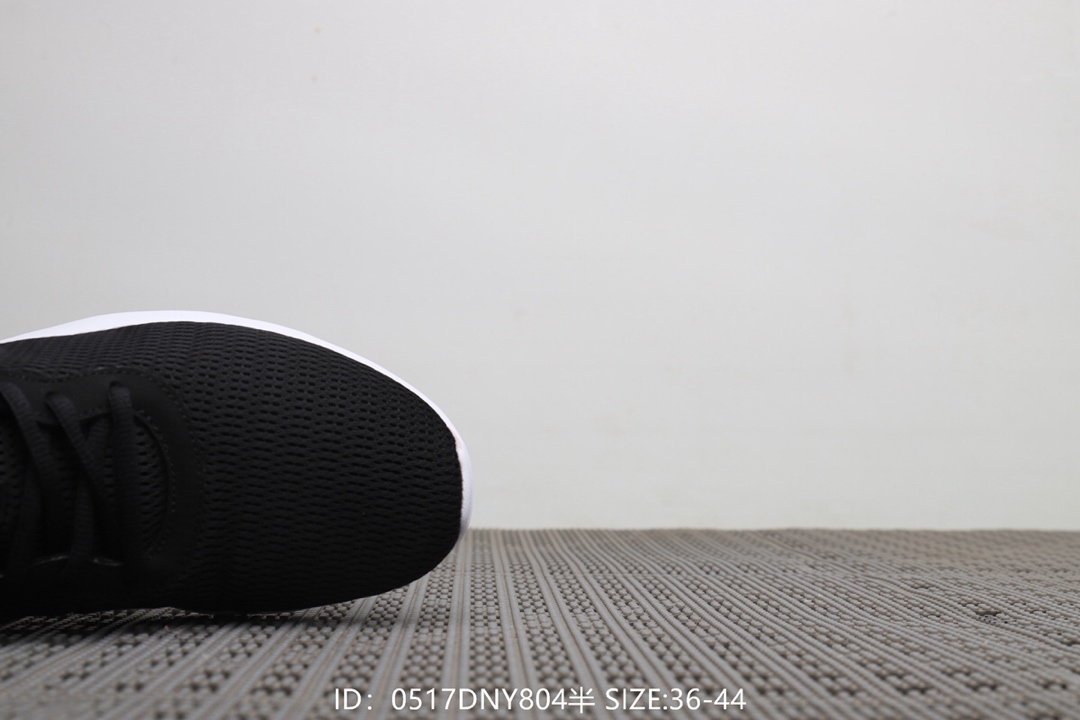 95  耐克Nike Tanjum 伦敦3代 带半码 男女款 超轻透气休闲跑鞋！号码：39-44