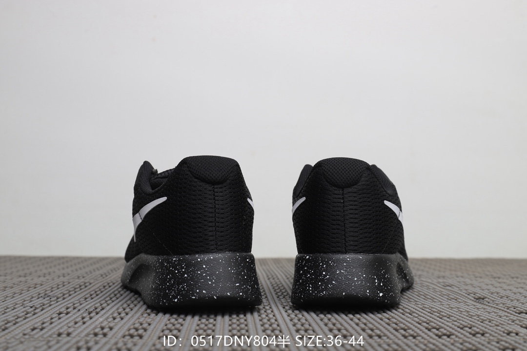 95  耐克Nike Tanjum 伦敦3代 带半码 男女款 超轻透气休闲跑鞋！号码：36-44