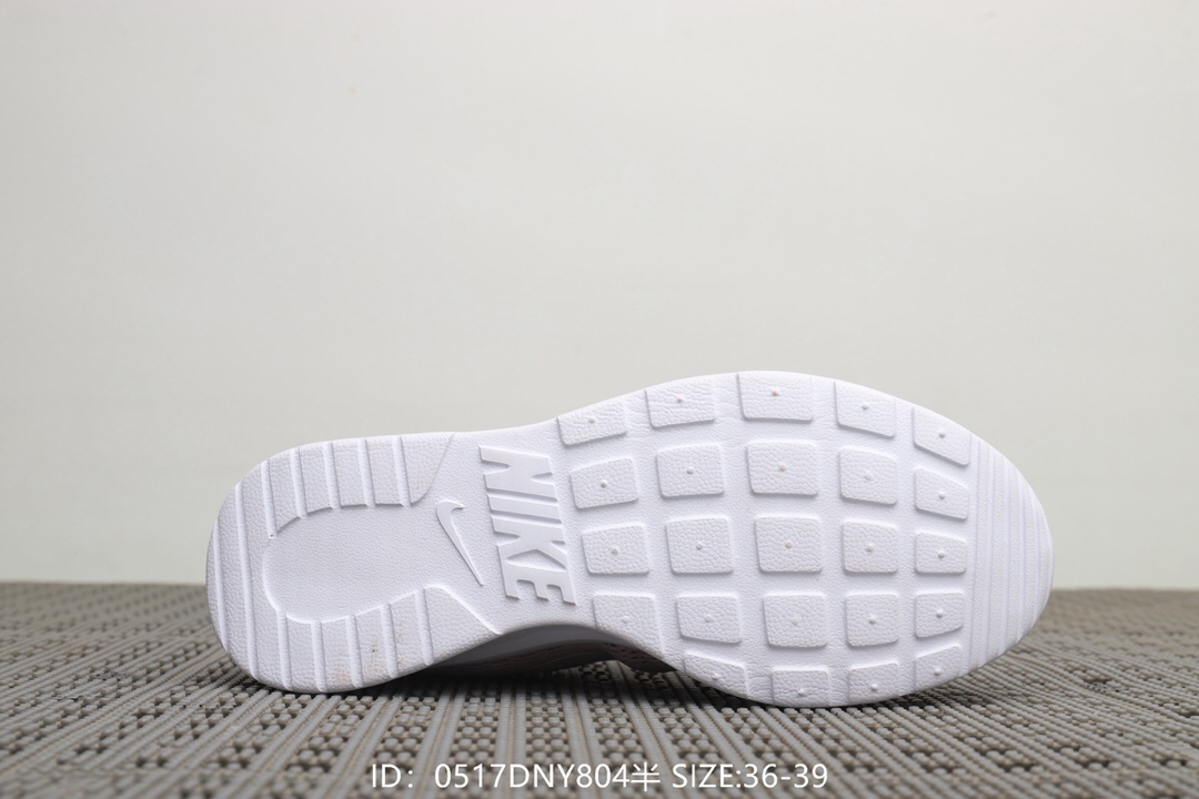 95  耐克Nike Tanjum 伦敦3代 带半码 男女款 超轻透气休闲跑鞋！号码：36-39