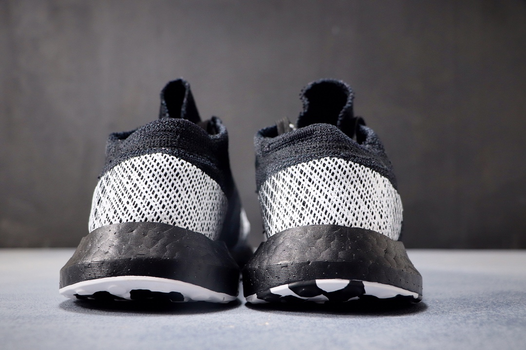 220公司级 阿迪达斯 PureBoost 针织爆米花跑步鞋 AH2328