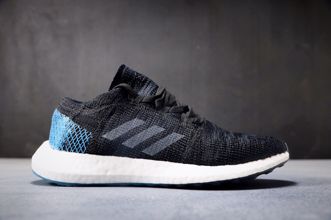 220公司级 阿迪达斯 PureBoost 针织爆米花跑步鞋 EE4675