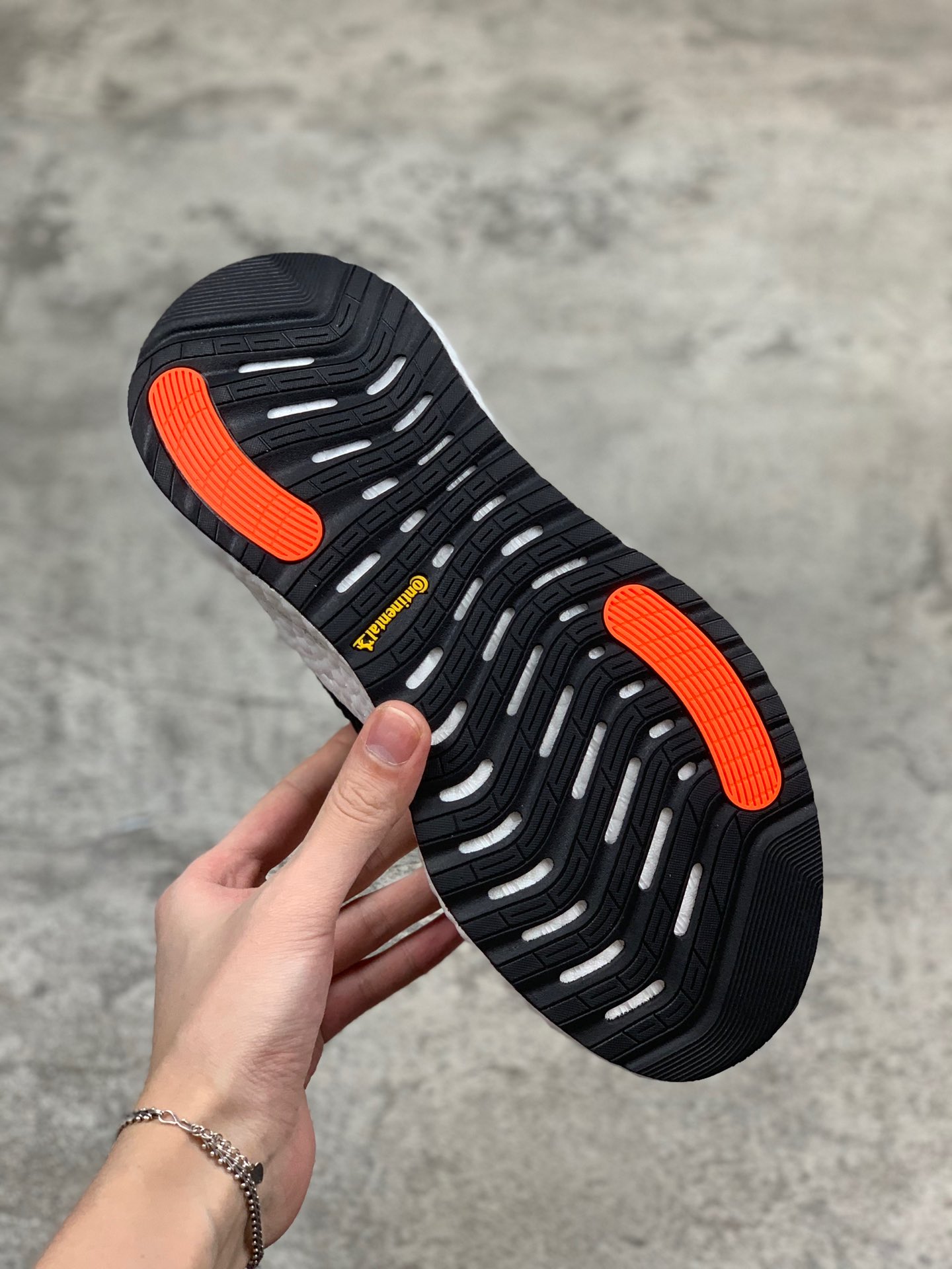 220公司级 阿尔法  阿迪达斯Adidas Alphaboost System M 针织鞋面 阿尔法升级爆米花材质休闲运动套脚慢跑鞋